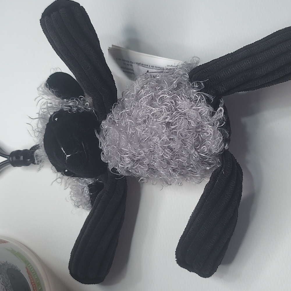 Scentsy Buddy Clip Lulu The Lamb - Picture 4 of 5